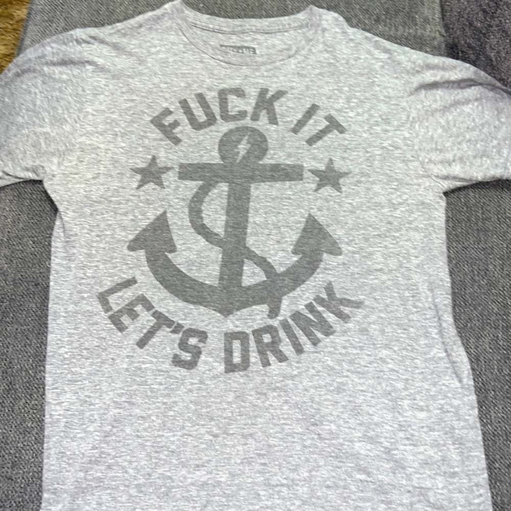 Mens T-shirt large